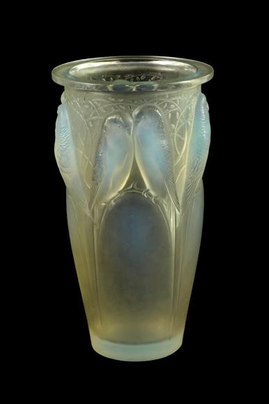 René Lalique (French, 1860-1945): An Opalescent, Stained and Frosted Ceylan No.905 Glass Vase, of - Image 3 of 7