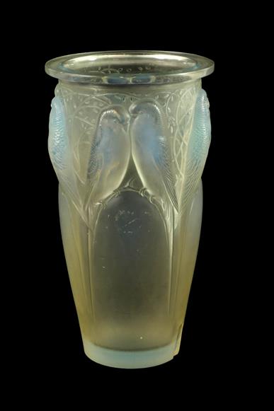 René Lalique (French, 1860-1945): An Opalescent, Stained and Frosted Ceylan No.905 Glass Vase, of - Image 5 of 7