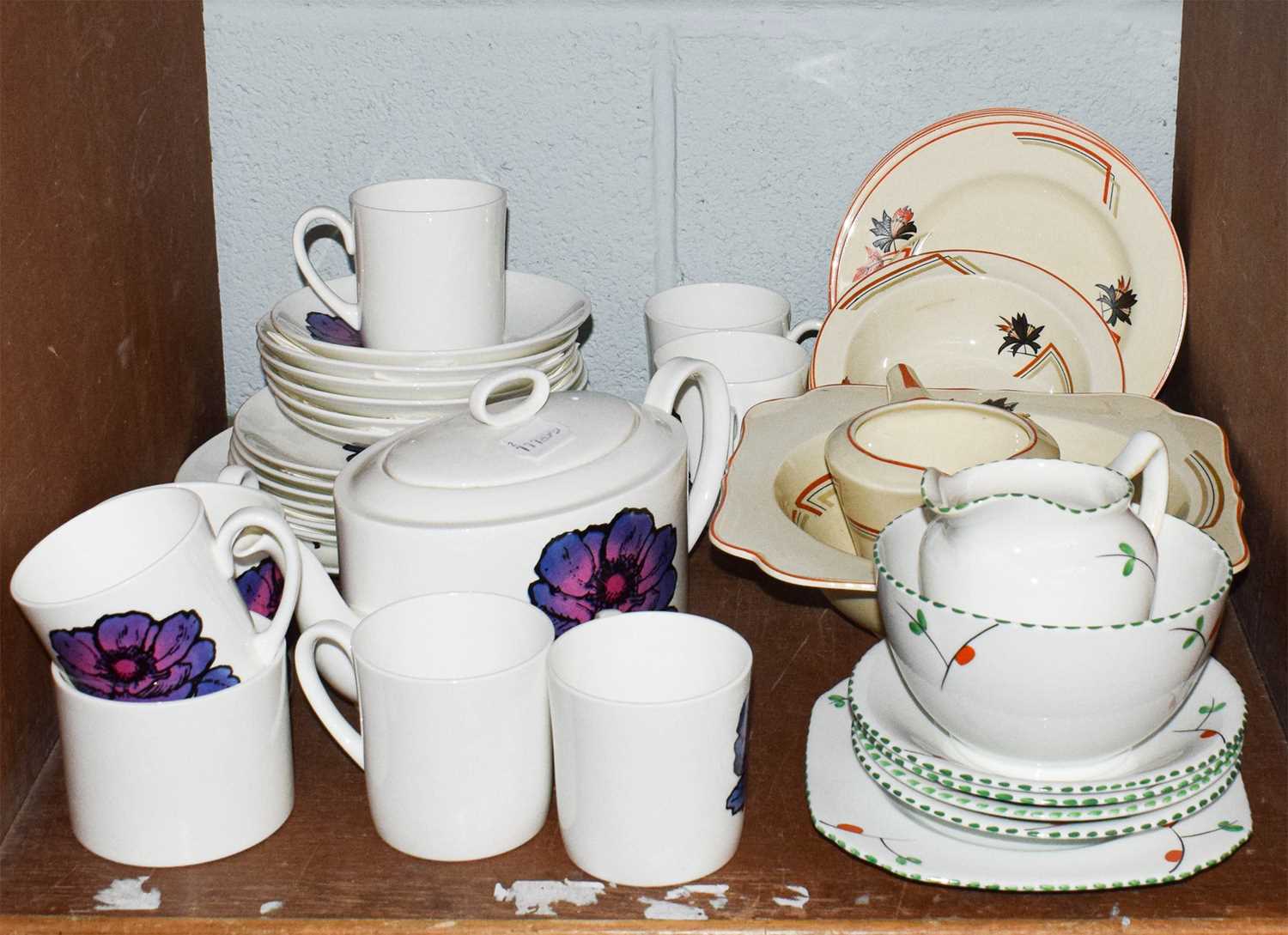 A Masons dinner and tea service in the Vista pattern, a Wedgewood Susie Cooper tea set in Blue - Image 2 of 2