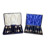 A cased set of six George V silver teaspoons and a pair of sugar tongs, by Robert Pringle & Sons,