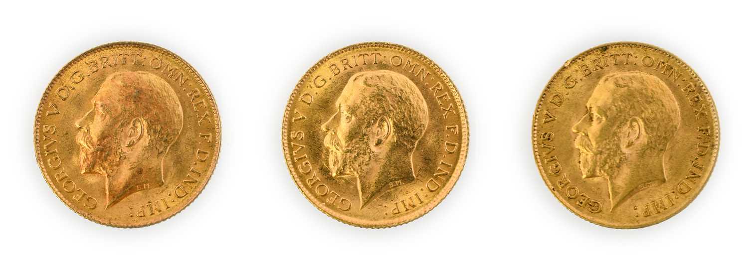 George V, Half Sovereigns (3), 1915, bare head, (S.4006). About very fine and better - Image 2 of 2