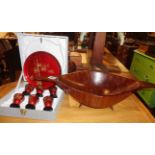 1950's Danish modern style teak fruit bowl and cased set of Japanese lacquer ware