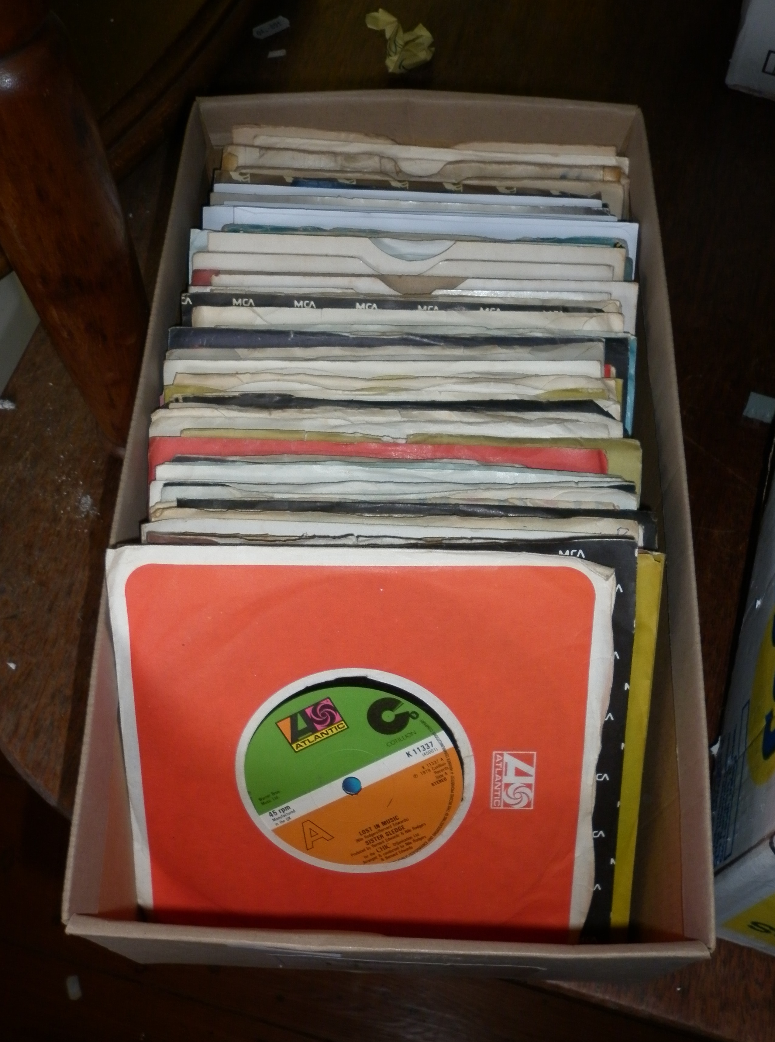 Approx. 65 vinyl singles, 1970's disco/soul, average condition
