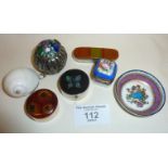 Six small pill or trinket boxes, some silver and one with catalin lid, Austrian miniature enamel