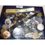 Good lot of antique and other jewellery. Some silver, banded agate necklace, tortoiseshell
