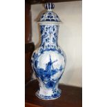 Delft vase with cover, 27cm