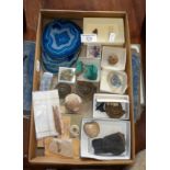 Tray of assorted small fossils and stones, inc. agates, etc.
