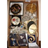 Powder compacts including boxed Stratton and vintage costume jewellery