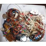 Quantity of costume jewellery