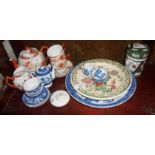 Eighteen pieces of assorted Oriental porcelain etc