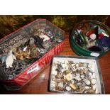 Tins of old buttons, jewellery and dress studs, cufflinks etc