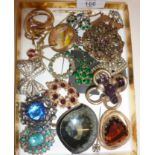 Vintage and antique costume jewellery, brooches, etc.