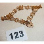 9ct gold 4 bar gate bracelet with padlock clasp, 5g