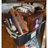 Quantity of small picture frames