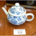 Chinese Guang Xu blue and white teapot