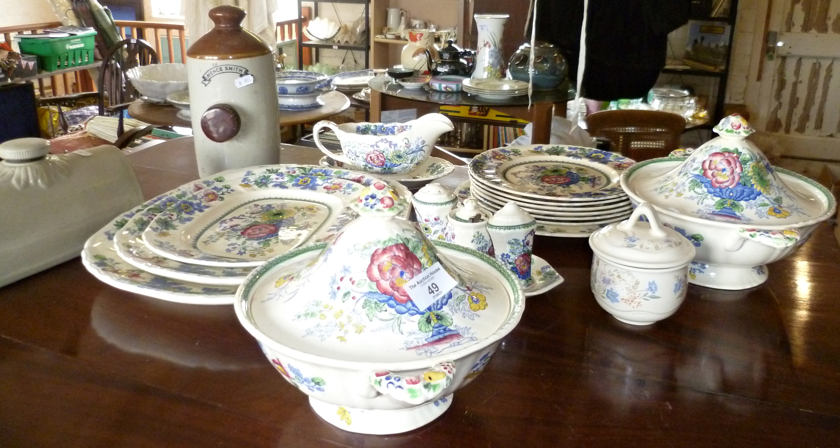 Mason 'Strathmore' dinnerware including two tureens