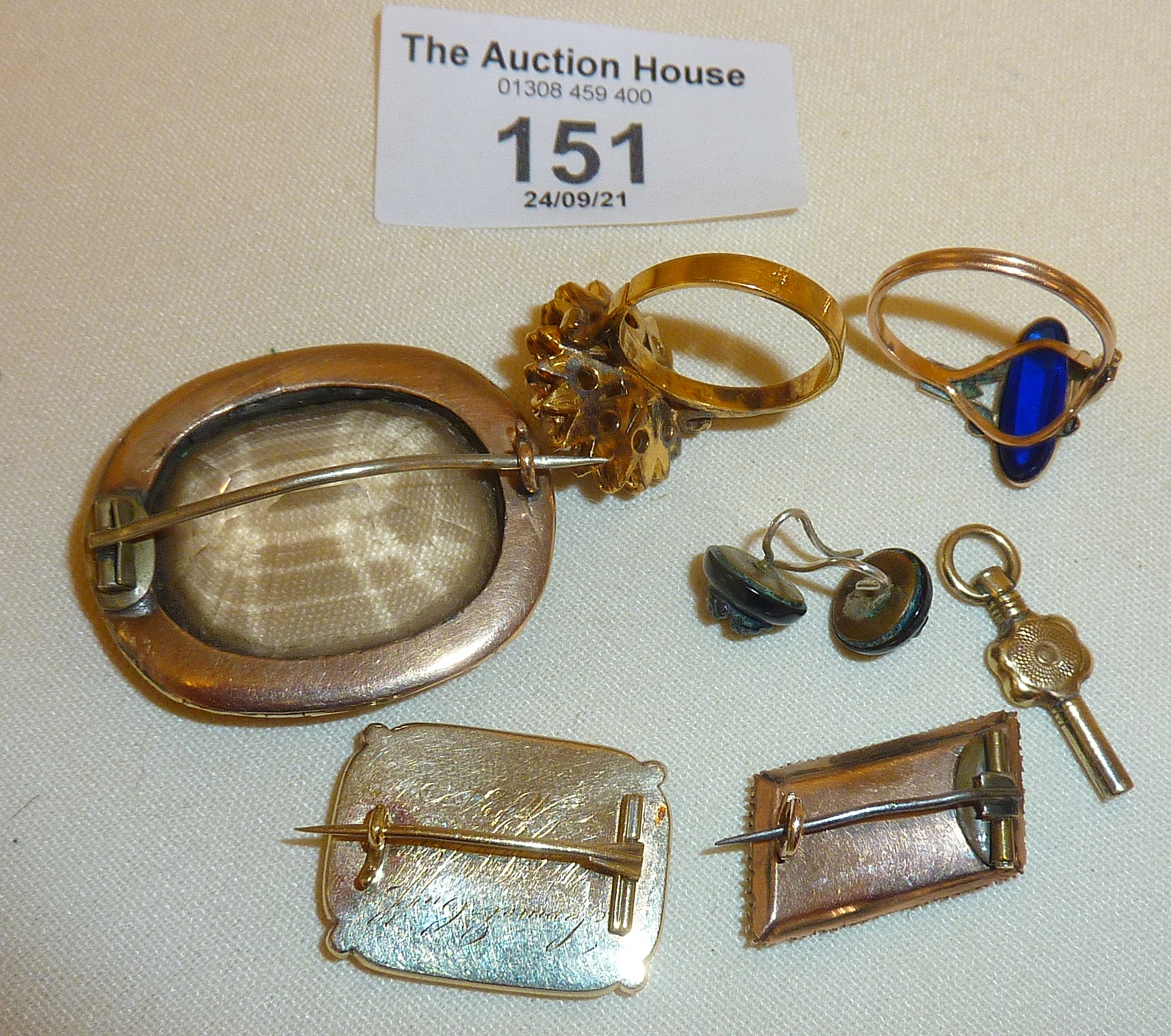 Antique jewellery: Two Georgian mourning brooches with hair inserts, brooch with large smoky - Image 2 of 2