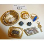 Antique jewellery: Two Georgian mourning brooches with hair inserts, brooch with large smoky