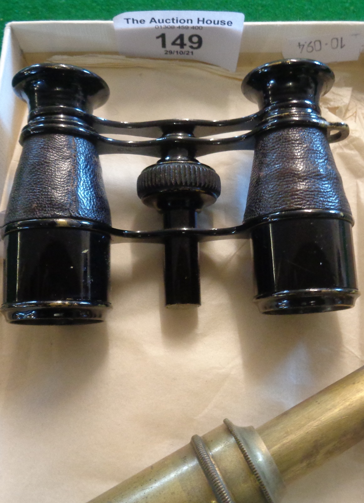 Dorey Lester & Co. small binoculars with integral compass, and a small brass 2-drawer telescope - Image 2 of 5