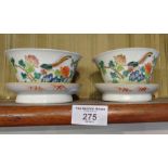 Fine pair Chinese famille rose bowls and stands, 11cm diameter