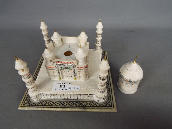 An alabaster model depicting the Taj Mahal with hand painted, coloured detailing, - Image 2 of 4