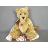 Charlie Bears - a Charlie Bear entitled Lyra CB151577 exclusively designed by Isabelle Lee with