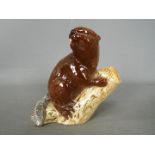 Beswick - a Beswick beaver, facing right, No 2195,