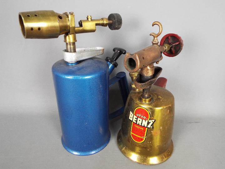 Five vintage blow lamps to include Merit, Otto Bernz, Turner Brass Works and similar. - Image 2 of 3