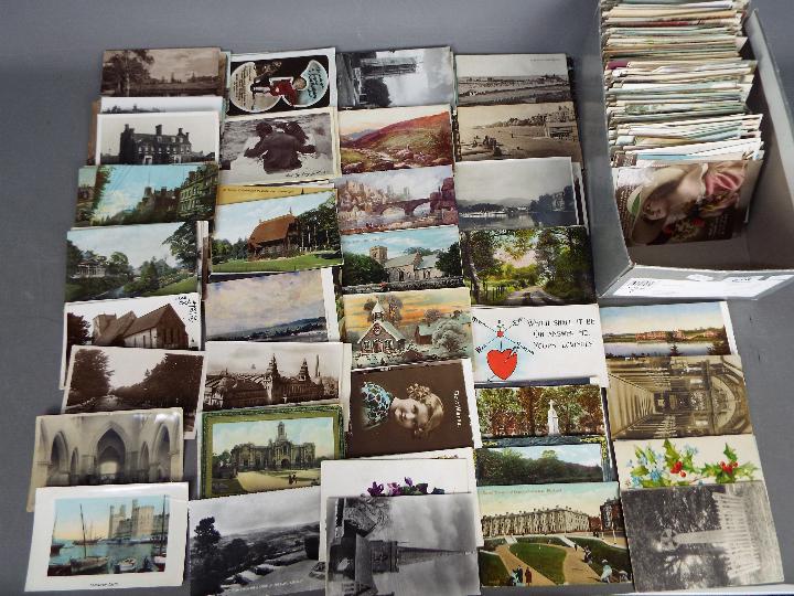 Deltiology - Over 500 early to mid period cards, UK, foreign and subjects to include real photo,