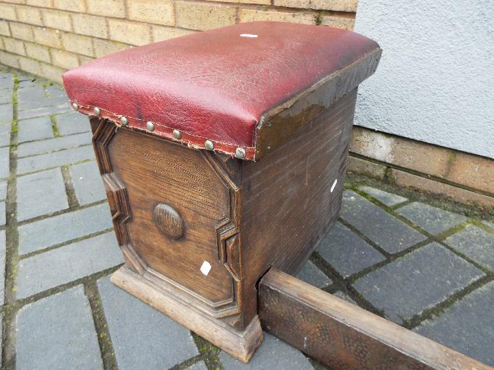 Furniture - A wood and Copper fronted fire fender with two solid wood and covered coal boxes (3) - Image 2 of 6