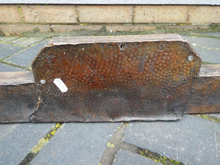 Furniture - A wood and Copper fronted fire fender with two solid wood and covered coal boxes (3) - Image 3 of 6