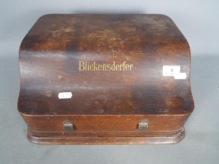 An early 20th century, aluminium 'Featherweight' Blickensderfer typewriter in carry case. - Image 3 of 3