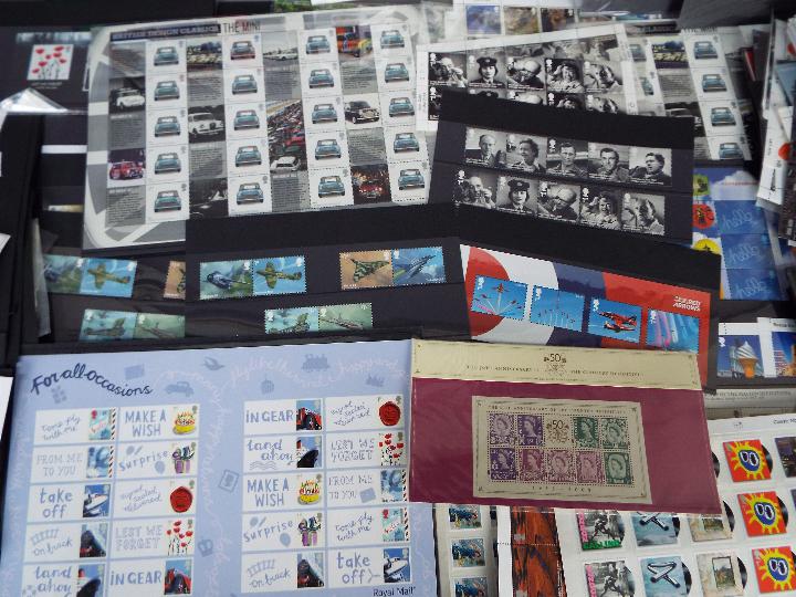 Philately - A large collection of mint stamps, first day covers, presentation packs, - Image 3 of 3