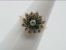 9 ct gold - a hallmarked 9 ct gold cluster ring, approx 1.3 cm (d), approximate weight 2.