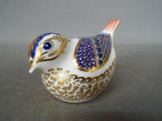 Royal Crown Derby - a Royal Crown Derby Goldcrest with gold stopper