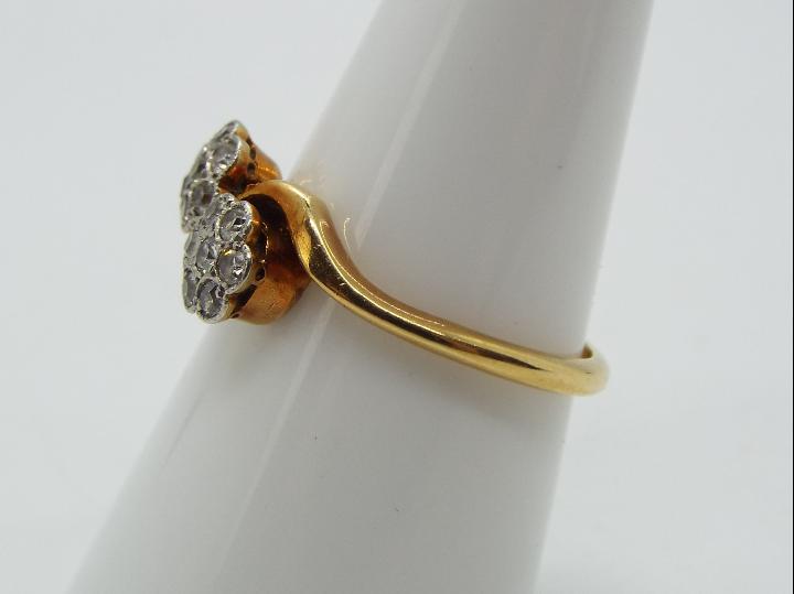 18 ct gold - a 18 ct gold diamond cluster ring set with fourteen 0.2/0.3 points, stamped W. - Image 3 of 6