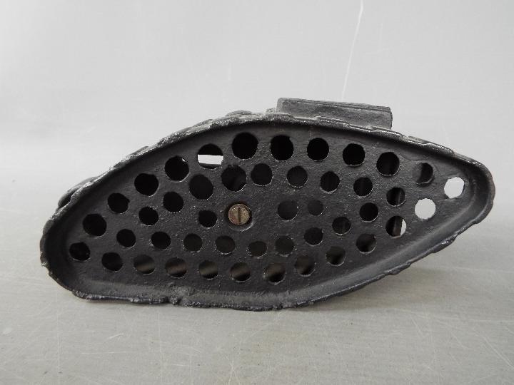 A cast iron money bank in the form of a tank, modelled as a Mark IV Male Tank, marked 'Patent 1918', - Image 4 of 7