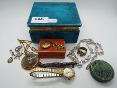 A mixed lot to include costume jewellery, 9ct gold pendant (A/F) on yellow metal chain,