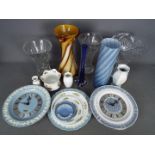 A mixed lot of ceramics and glassware to include Wedgwood, Aynsley, Spode and similar.