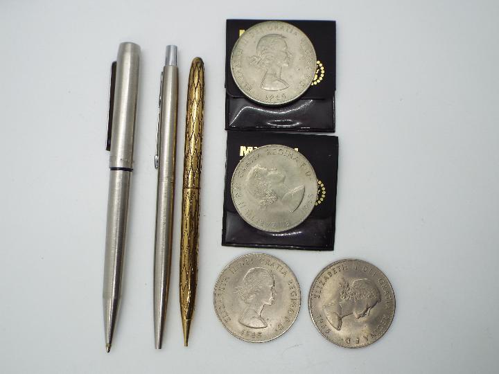 Lot to include pens, commemorative crowns, brass lantern, religious items and similar. - Image 6 of 6