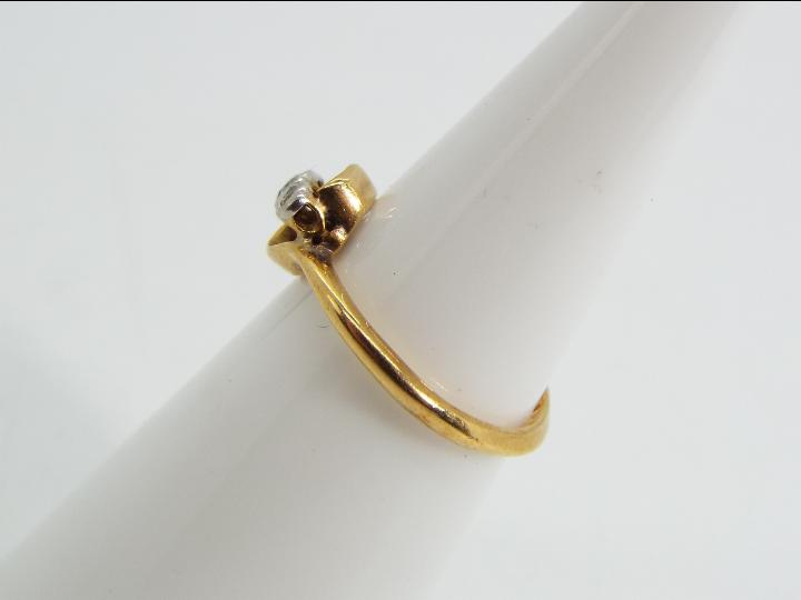 18ct gold - a 18ct gold trilogy ring set with old cut crossover diamonds, stamped 18 ct, size I, - Image 3 of 5