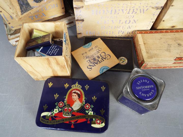 A collection of vintage tea crates / boxes, cigar boxes, vintage tins and similar. - Image 5 of 5