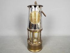 The Protector Lamp & Lighting Co Ltd, Type 6 safety lamp, approximately 23 cm (h).