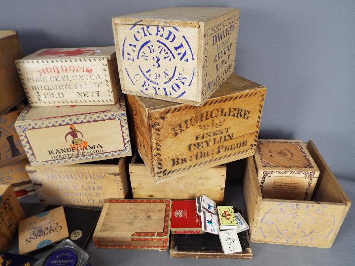 A collection of vintage tea crates / boxes, cigar boxes, vintage tins and similar. - Image 3 of 5
