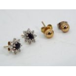 9K gold - a pair of 9k gold cluster earrings,