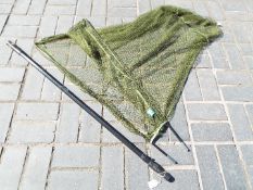 42" Fishing Landing Net - Size for carp / pike / or other large species. Excellent condition.