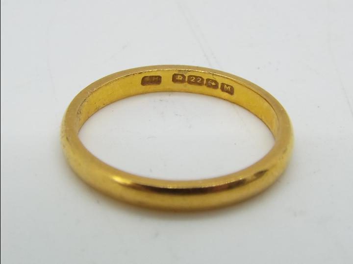 A 22ct gold wedding band, size N½, approximately 3.3 grams all in. - Image 2 of 3