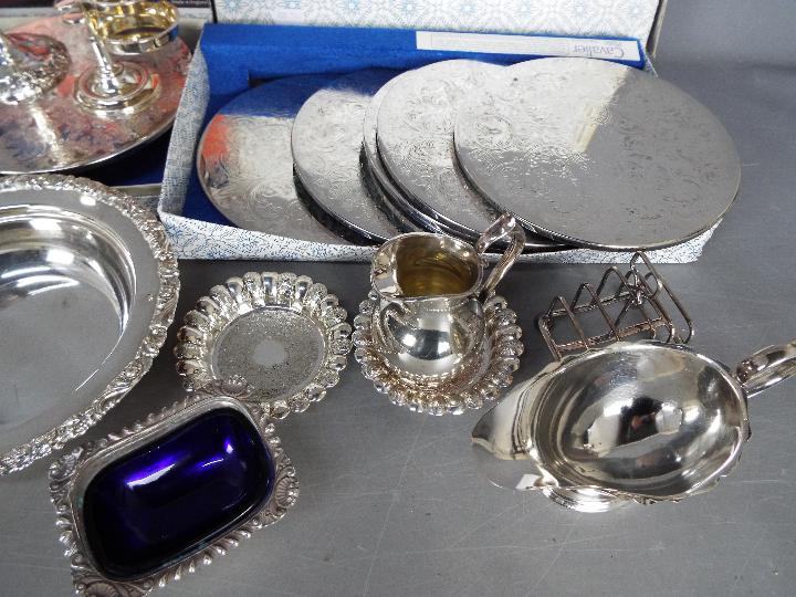 A collection of good quality plated ware to include sauce boats, knife rests, tankards, - Image 3 of 5