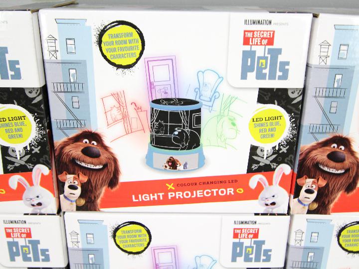 Unused Retail Stock - A box of twelve 'The Secret Life Of Pets' colour changing LED light - Image 2 of 2