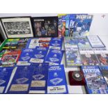 Everton - a collection of memorabilia to include programmes, photographs,